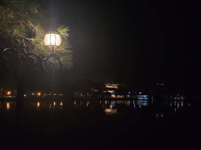 Kandy: Night Tour with Boat Safari, Cultural Show & Temples - The Sum Up