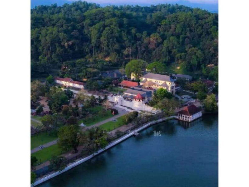 kandy-pinnawala-day-tour-by-local-car-local-guide