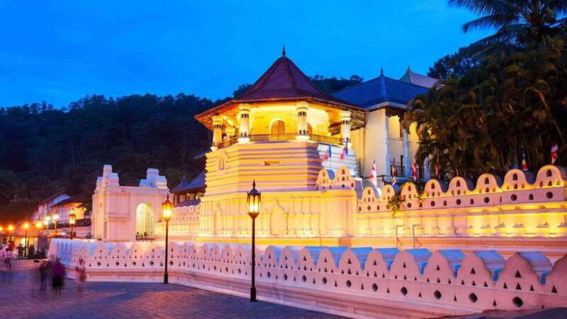 kandy-private-city-tour-with-local-guide
