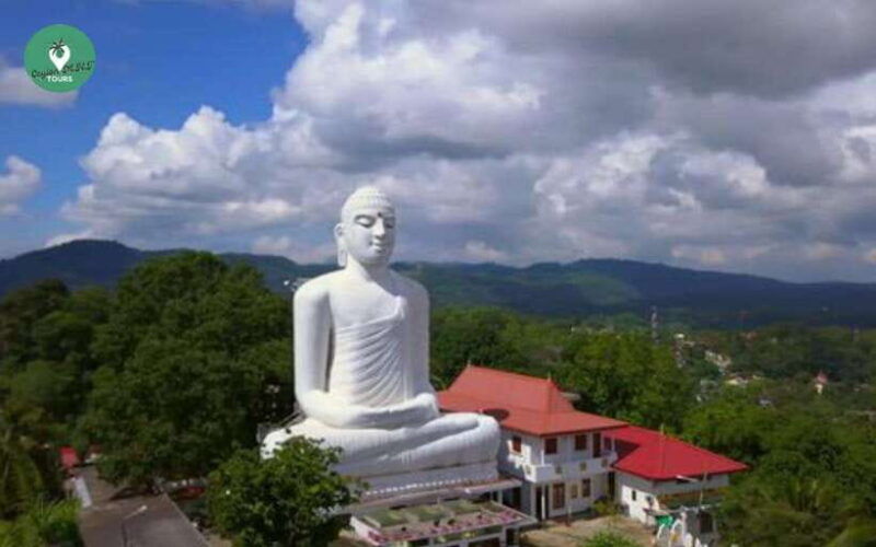 kandy-sightseeing-walkingtour-arround-kandy-with-localguide