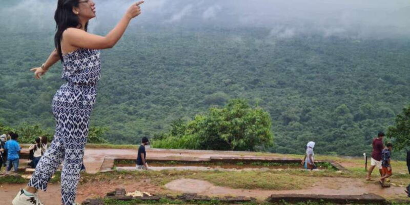 kandy-sigiriya-dambulla-minneriya-park-safari-day-tour