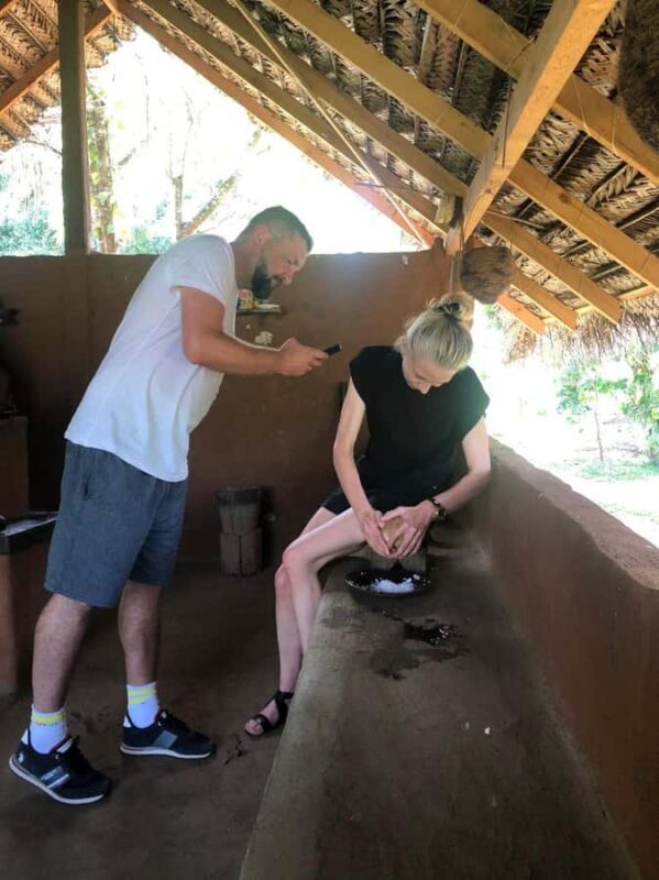 Kandy: Sri Lankan Roti Cooking Class & Tasting Experience - Key Points