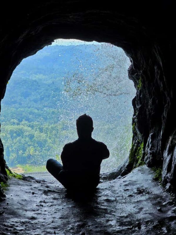 Kandy: Temple of Tooth, Train Ride, & Cave Waterfall Tour - FAQ