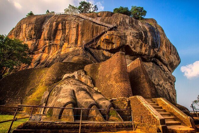Kandy to Sigiriya and Dambulla Safari Day Tour - Discovering Sri Lanka in a Day: An In-Depth Review