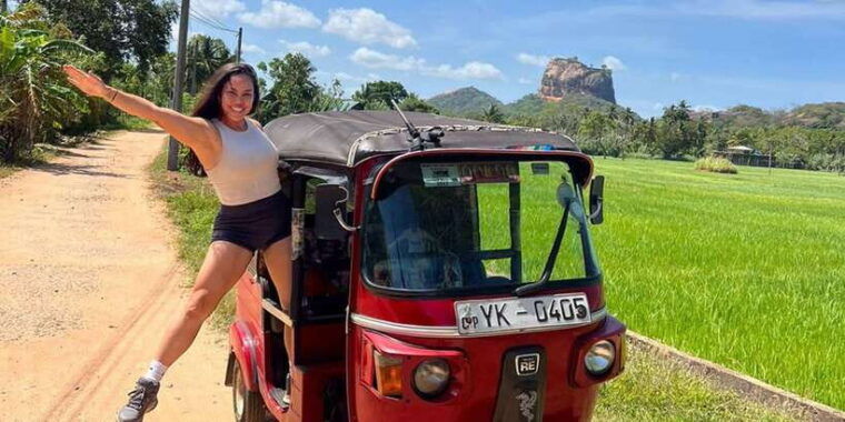 kandy-to-sigiriya-by-tuk-tuk
