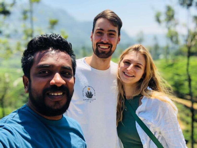 kandy-tuk-tuk-tour-with-ambuluwawa-tower-pinnawala