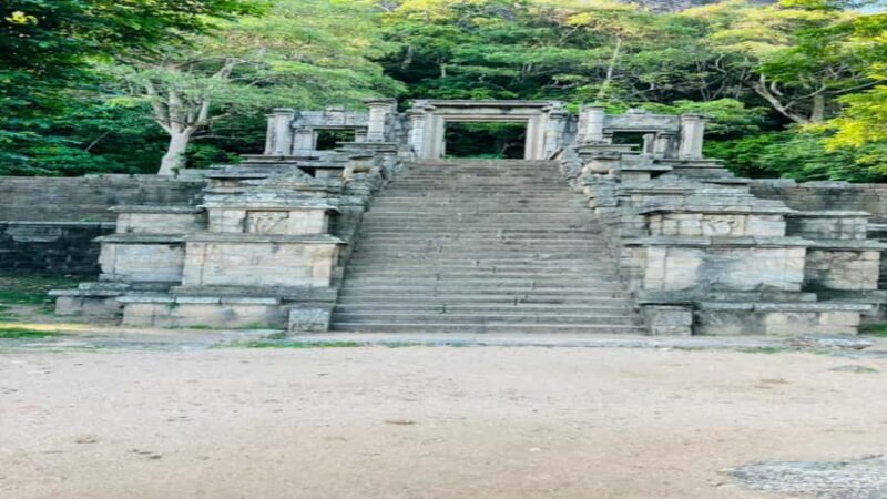 Kandy: Yapahuwa Rock Fortress Private Day Trip - Frequently Asked Questions