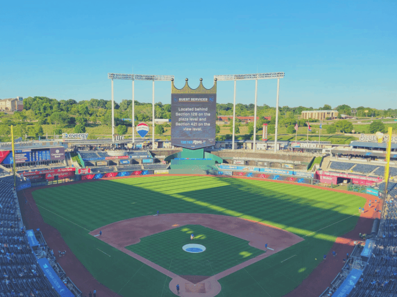 kansas-city-royals-baseball-game-at-kauffman-stadium