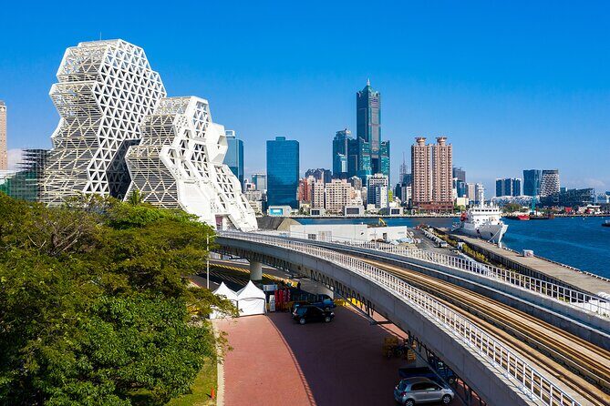 Kaohsiung Shore Excursion to Buddha Bliss and Baking Fun - Authentic Traveler Insights