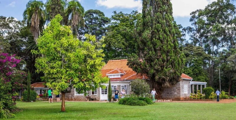 Karen Blixen, Beads Factory, Giraffe Center and Bomas Tour - Key Points