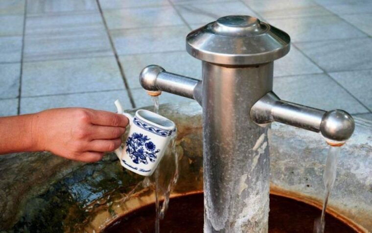 karlovy-vary-mineral-hot-springs-tasting-and-walking-tour