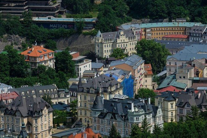 karlovy-vary-the-town-of-spas-mineral-springs-and-relaxation