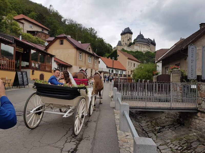 karlstejn-castle-by-horse-carriage