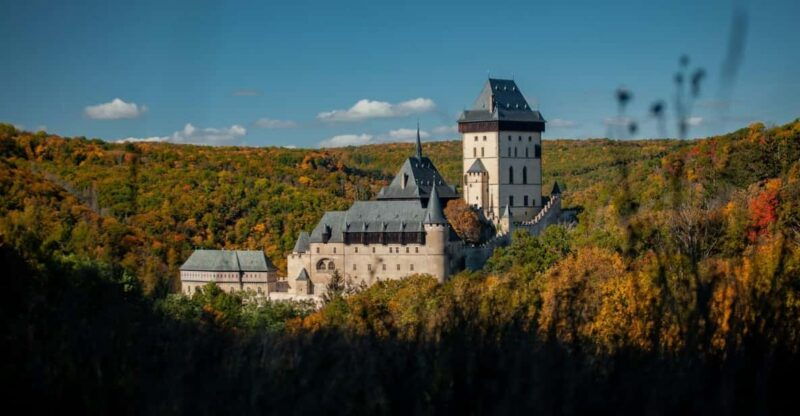 karlstejn-castle-the-most-popular-castle-in-bohemia