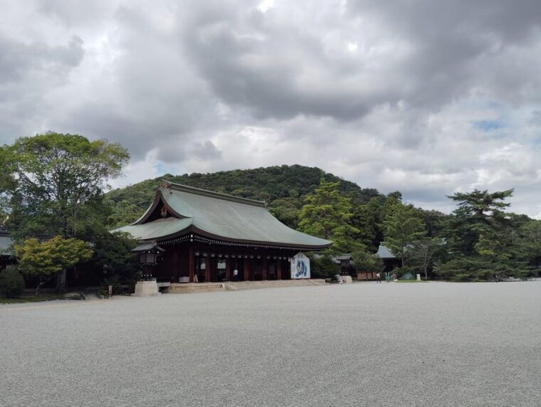 kashihara-private-tour-of-japans-imperial-familys-roots