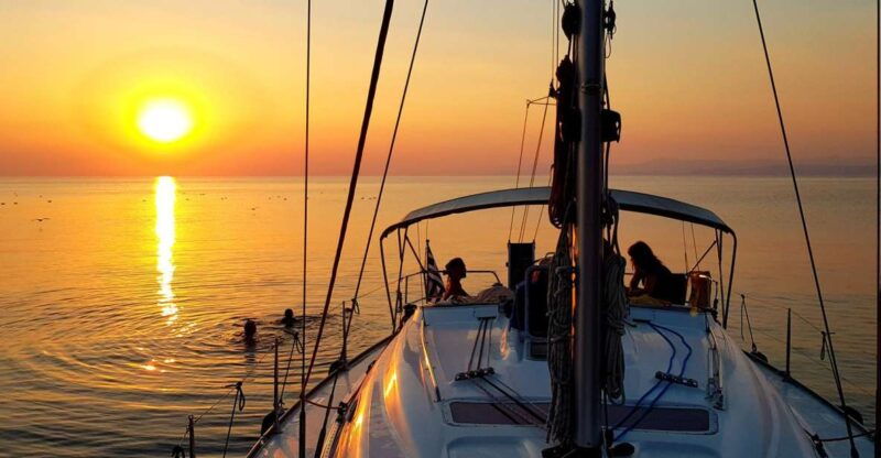kassandra-private-sunset-sailing-cruise-with-wine-fruit
