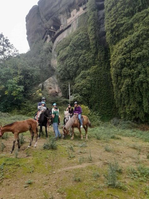 kastraki-meteora-morning-horse-riding-with-monastery-visit