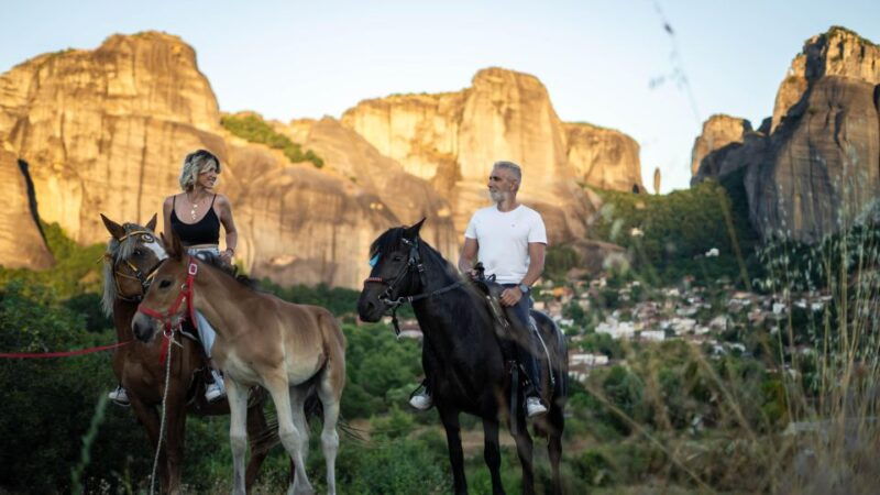 kastraki-meteora-sunset-horseback-riding
