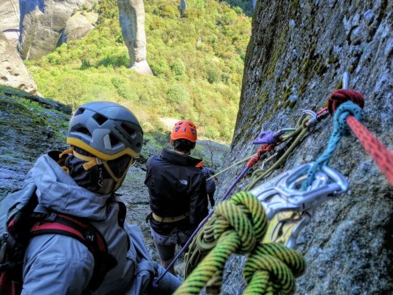kastraki-meteora-via-cordata-hiking-tour-to-the-great-saint
