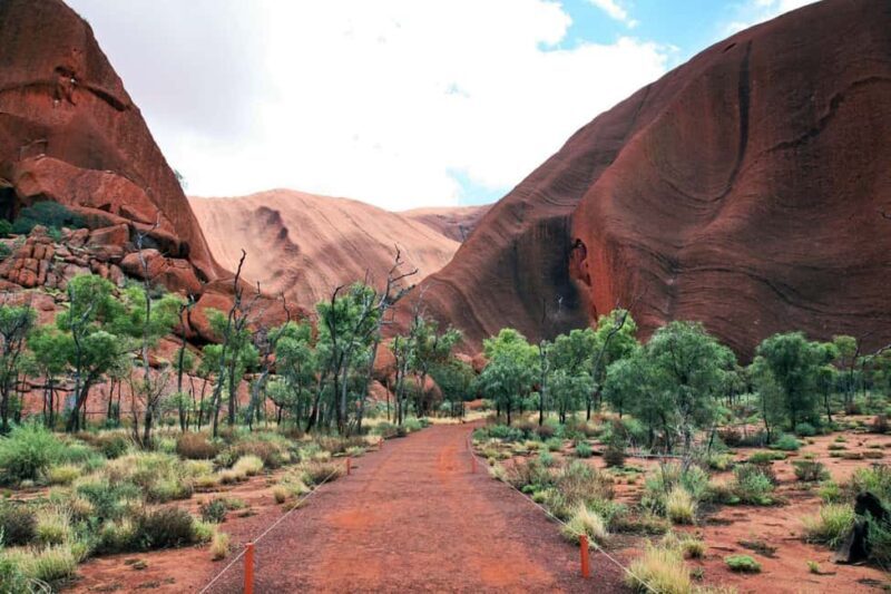Kata Tjuta Private Guided Sunrise Tour - An In-Depth Look at the Kata Tjuta Private Guided Sunrise Tour