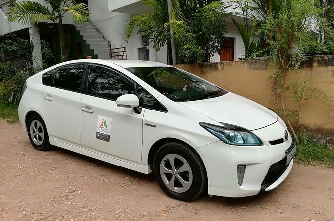 Kataragama City to Colombo (CMB) Airport Private Transfer - Who Is This Transfer Best For?