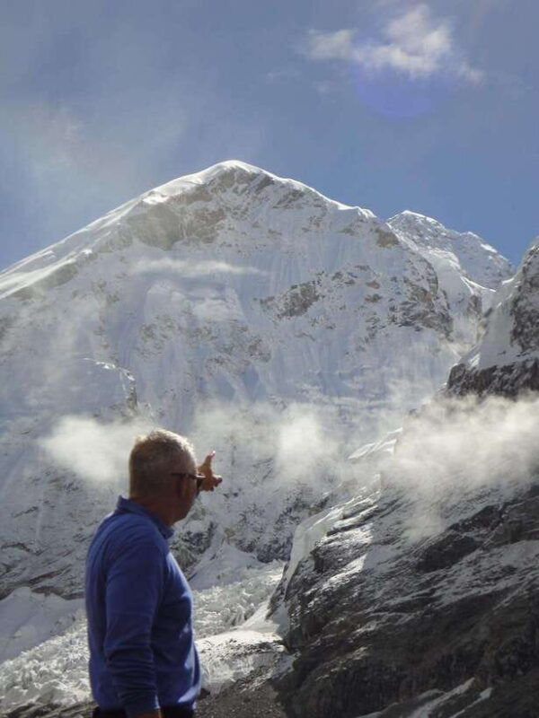 kathmandu-14-day-everest-base-camp-with-kala-patthar-trek-2