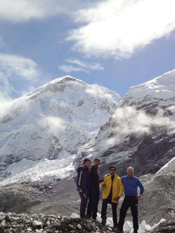 kathmandu-14-day-everest-base-camp-with-kala-patthar-trek-2