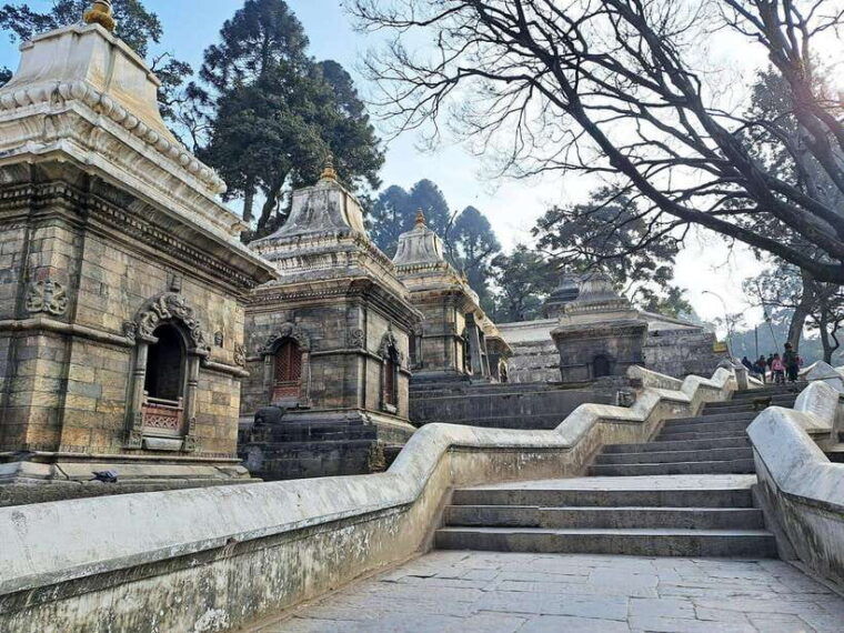 kathmandu-7-heritage-sites-private-group-tour-with-lunch