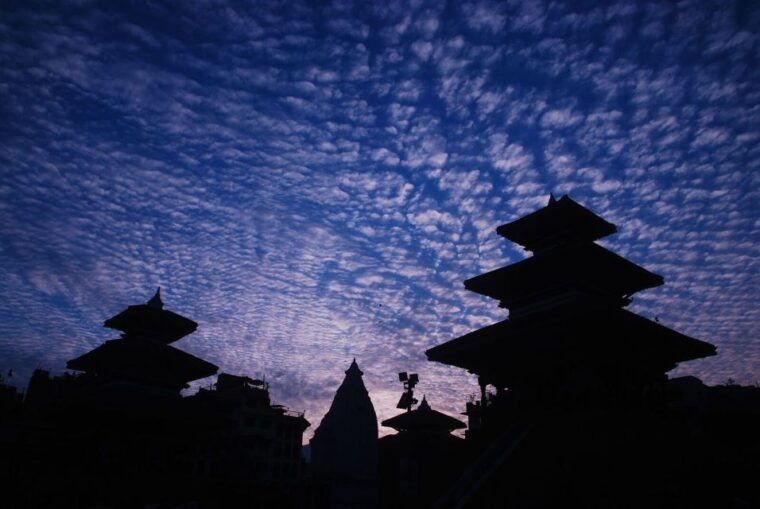 kathmandu-at-sunset-explore-the-city-on-rickshaw
