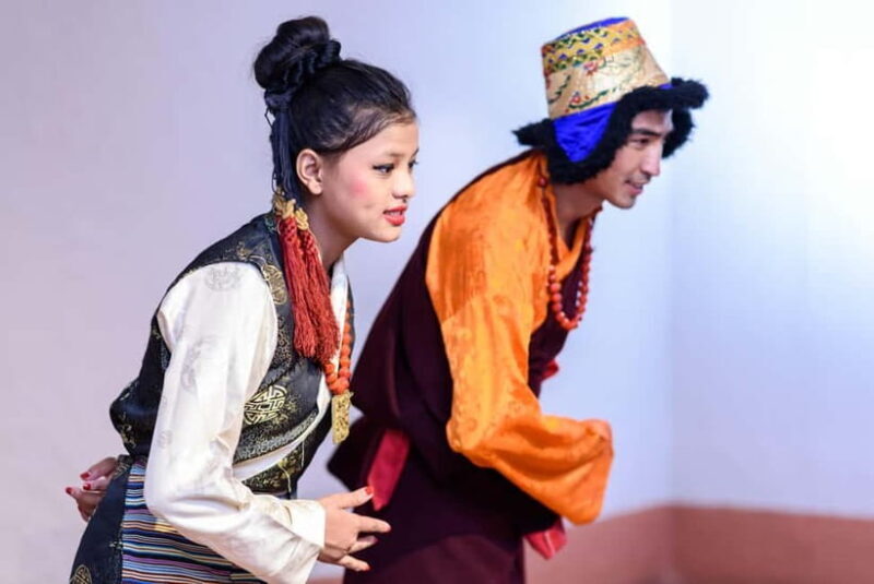 Kathmandu: Cultural Dinner Show - Authentic Cultural Representation