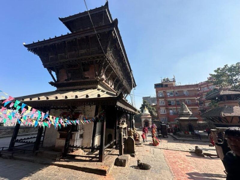 kathmandu-discovering-kirtipurs-hidden-treasures-city-walk