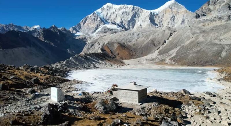 Kathmandu: Dudhkunda Lake 10-Day Trek with Guide - Exploring the Route: A Deep Dive into the 10-Day Dudhkunda Lake Trek