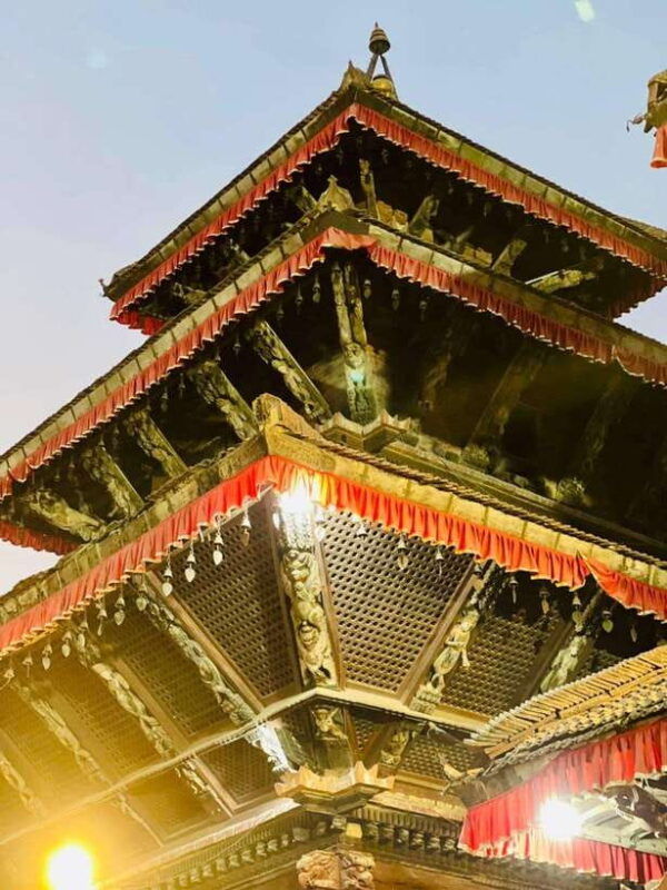 kathmandu-durbar-square-ason-market-kathe-simbu-stupa