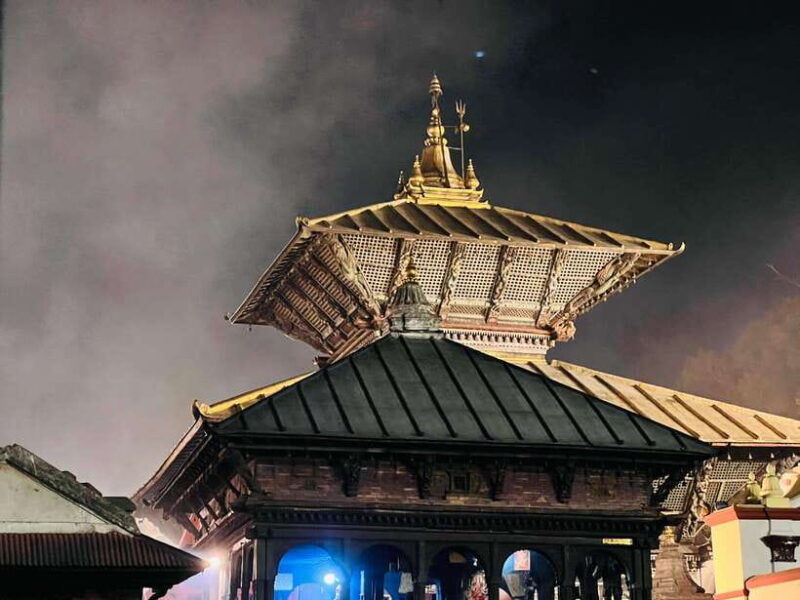 kathmandu-evening-aarati-tour-at-pashupatinath-temple
