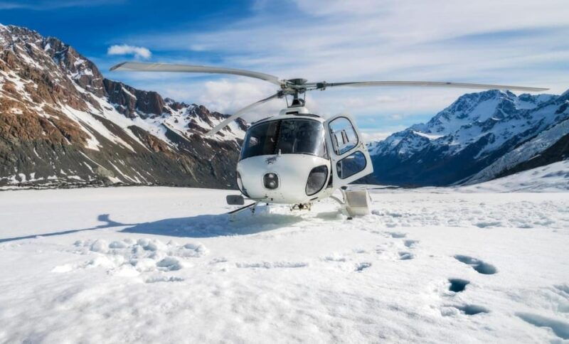 kathmandu-everest-helicopter-tour-with-guaranteed-landing