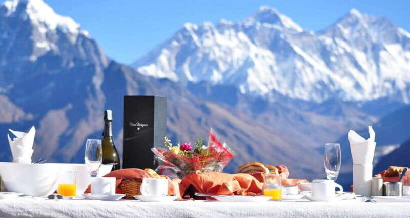 kathmandu-everest-helicopter-tour-with-syangboche-landing