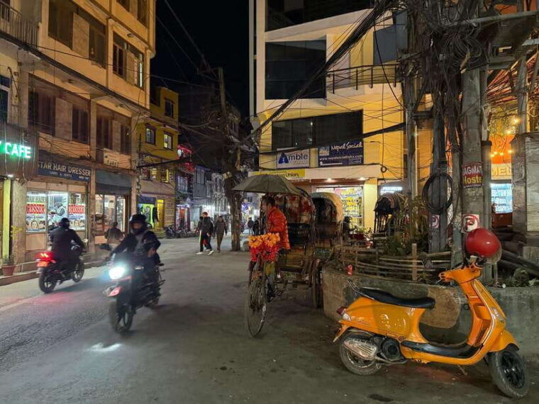 kathmandu-food-and-drink-rickshaw-walking-tour