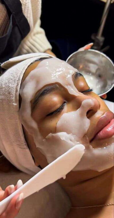 kathmandu-herbal-skin-glow-facial-for-men-women-in-thamel