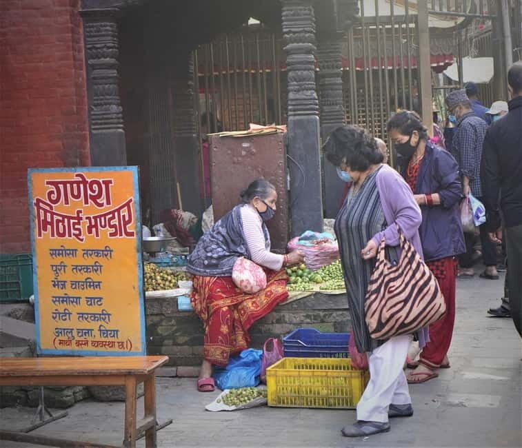 Kathmandu: Heritage Morning Walking Tour - Market Stalls and Local Life