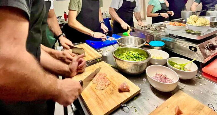 kathmandu-local-lead-momo-making-class-in-thamel-pickup