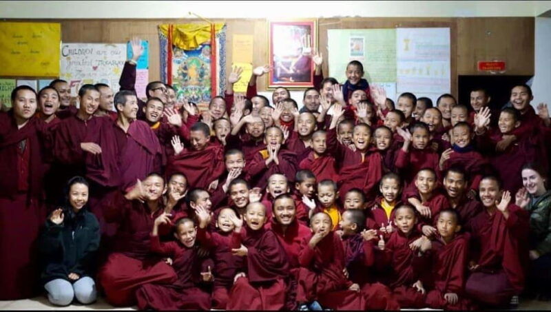 kathmandu-lunch-with-nuns-monastery-hike