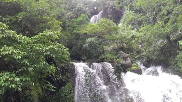 kathmandu-lunch-with-nuns-monastery-hike
