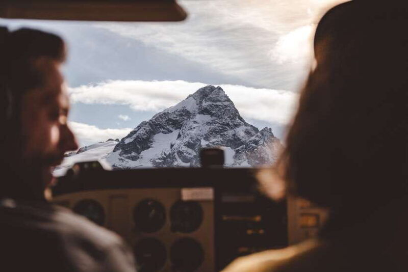 kathmandu-mount-everest-scenic-mountain-flights-1-hour