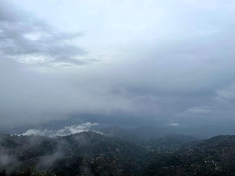 kathmandu-sunrise-at-nagarkot-hiking-to-changunarayan