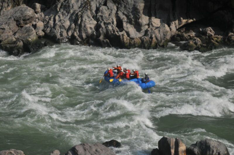 kathmandu-white-water-rafting-trip-on-trishuli-river