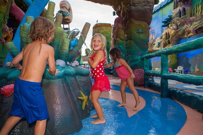 katmandu-park-entrance-with-transfers