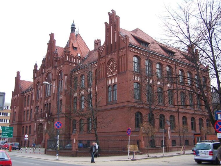 katowice-old-town-highlights-private-walking-tour-2