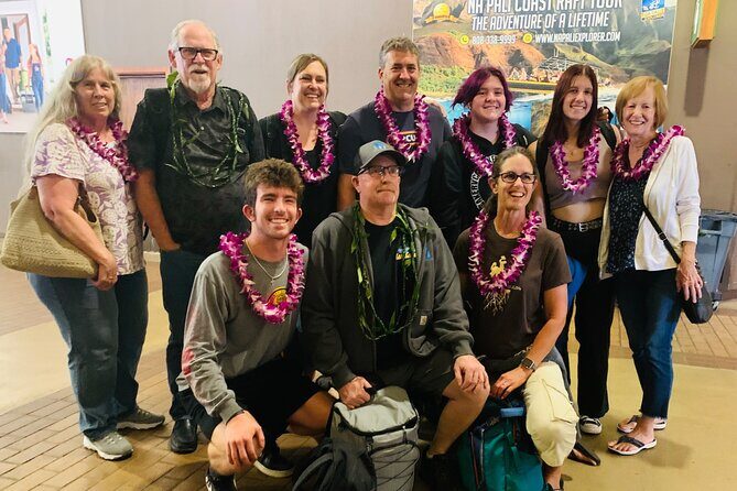 Kauai Airport Lei Greeting - The Experience Itself: What You Can Expect