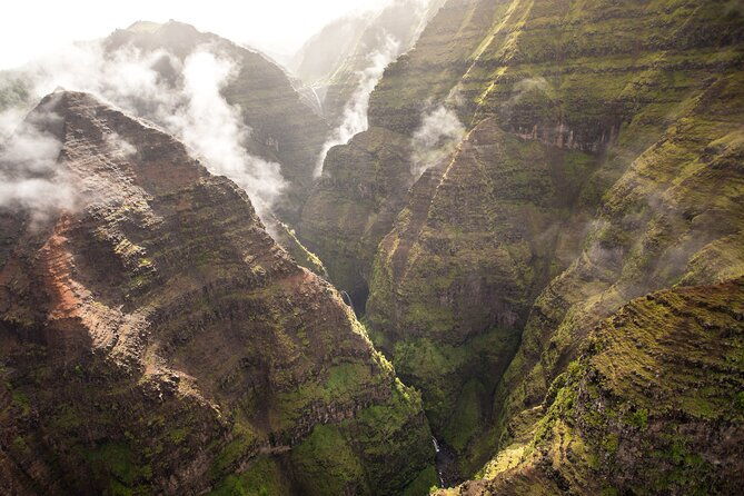 kauai-deluxe-waterfall-safari