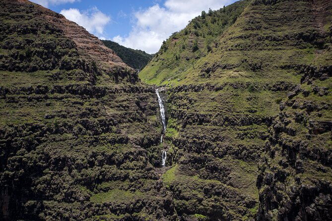 kauai-deluxe-waterfall-safari